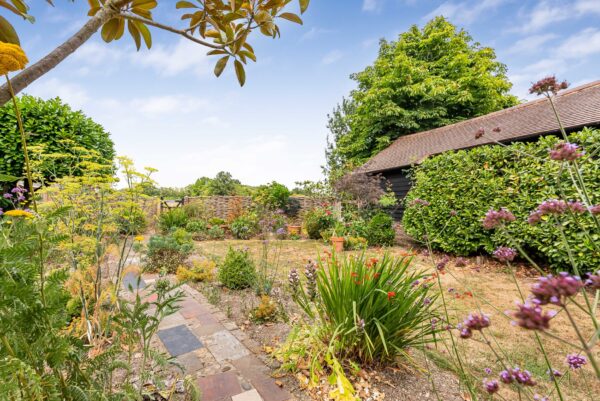 Ponsbourne Park, Newgate Street, SG13