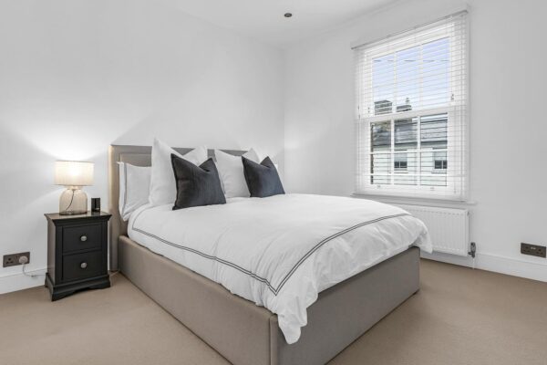 Villiers Street, Hertford, SG13