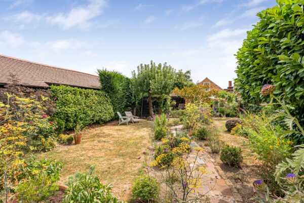 Ponsbourne Park, Newgate Street, SG13