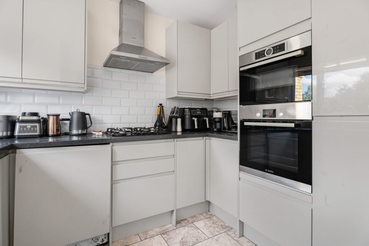 Albion Close, Hertford, SG13
