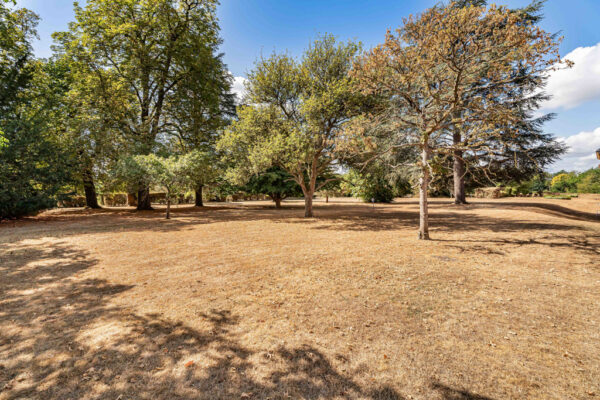 Henmarsh Court, Balls Park, SG13