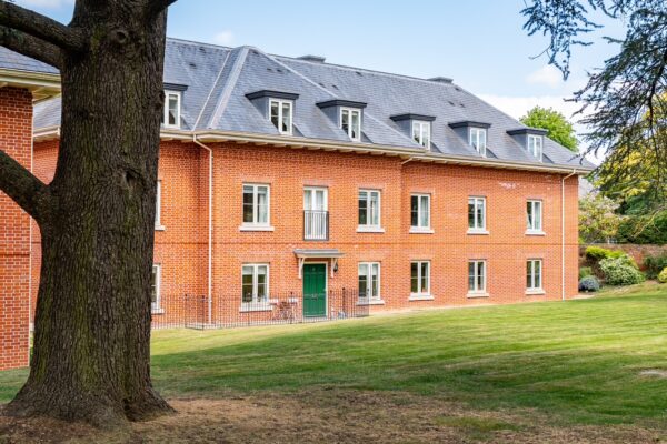 Henmarsh Court, Balls Park, SG13