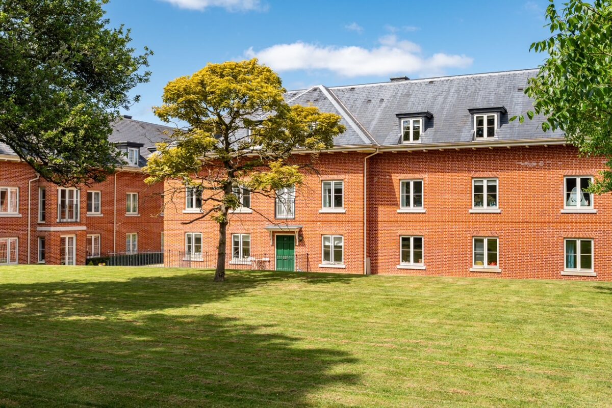 Henmarsh Court, Balls Park, SG13