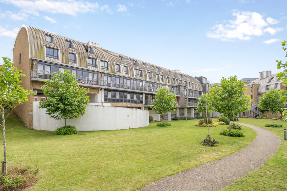Mead Lane, Hertford, SG13