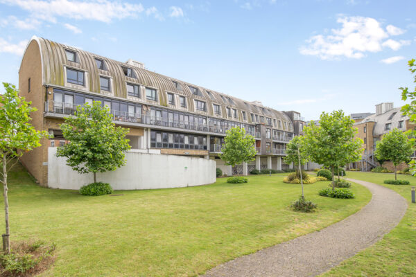 Mead Lane, Hertford, SG13