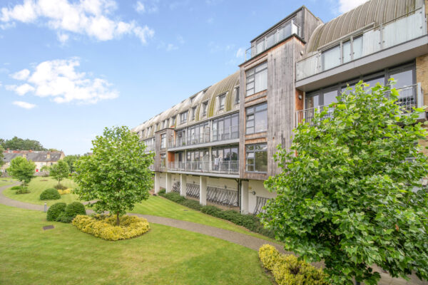 Mead Lane, Hertford, SG13