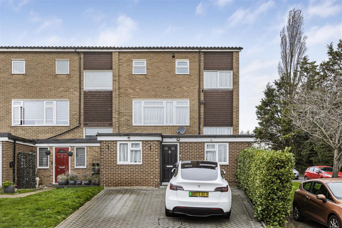 Temple Fields, Hertford, SG14