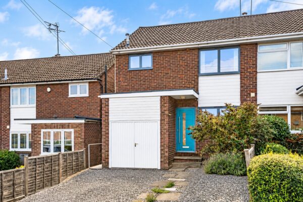 New Road, Hertford, SG14