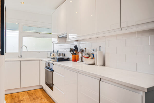 Queens Court, Hertford, SG13