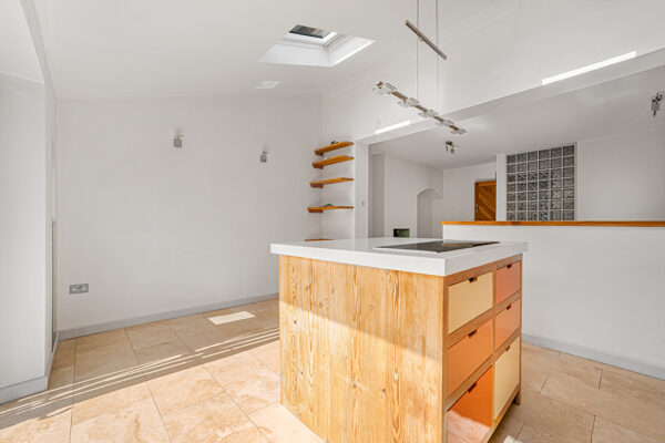 New Road, Hertford, SG14
