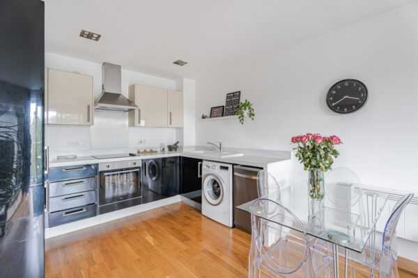 Mead Lane, Hertford, SG13
