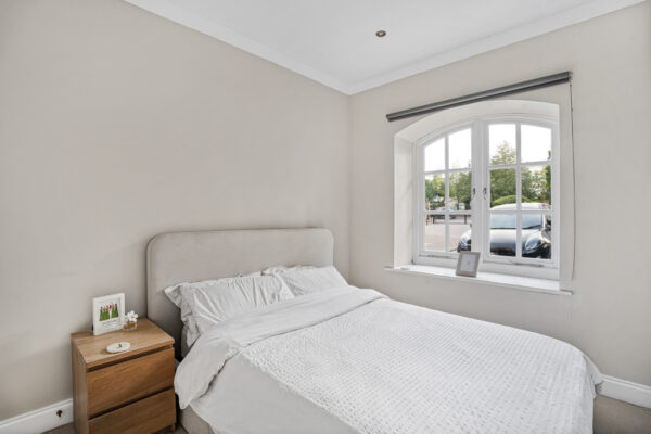 North Road, Hertford, SG14