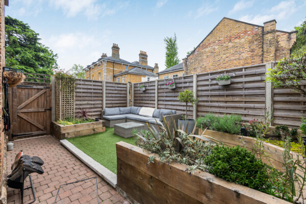 Mangrove Road, Hertford, SG13