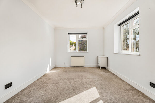 Westall Close, Hertford, SG13