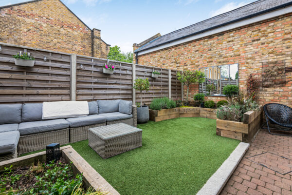 Mangrove Road, Hertford, SG13
