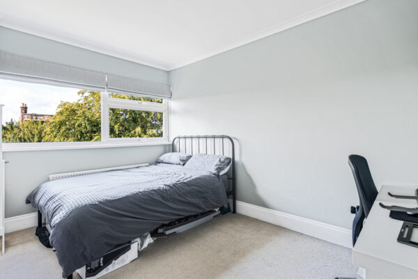 Queens Court, Hertford, SG13