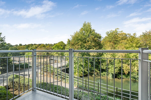Mead Lane, Hertford, SG13