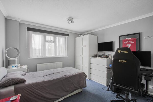 Temple Fields, Hertford, SG14