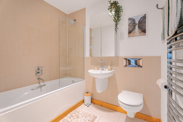 Mead Lane, Hertford, SG13