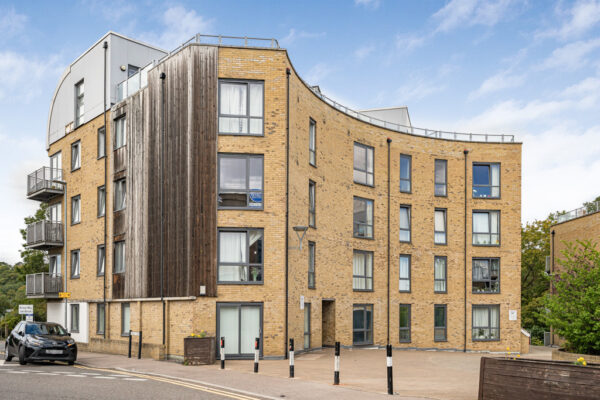 Mead Lane, Hertford, SG13