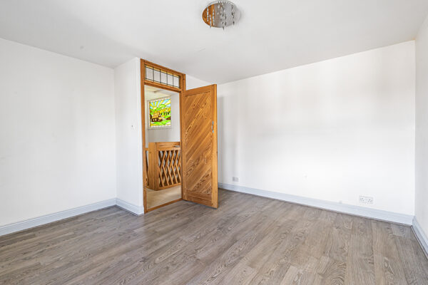 New Road, Hertford, SG14