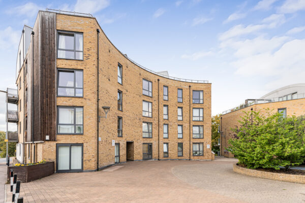 Mead Lane, Hertford, SG13