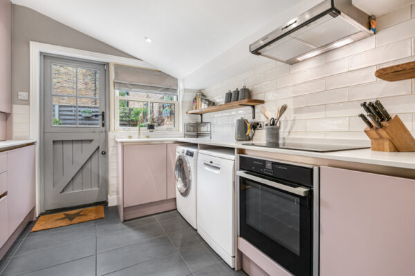 Mangrove Road, Hertford, SG13