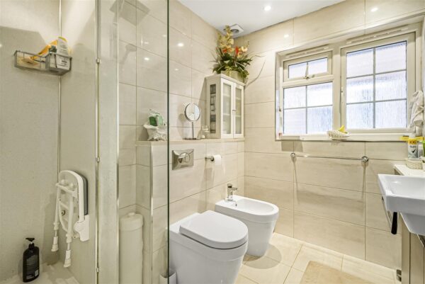 Bittern Close, Cheshunt, EN7