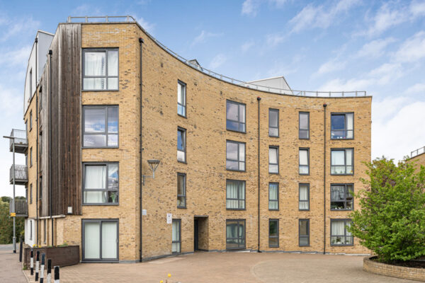 Mead Lane, Hertford, SG13