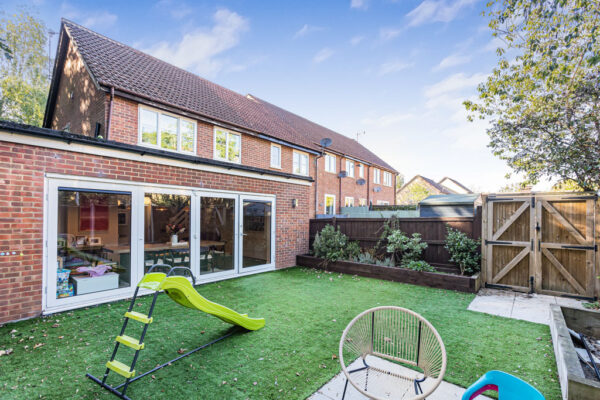 Halleys Ridge, Hertford, SG14