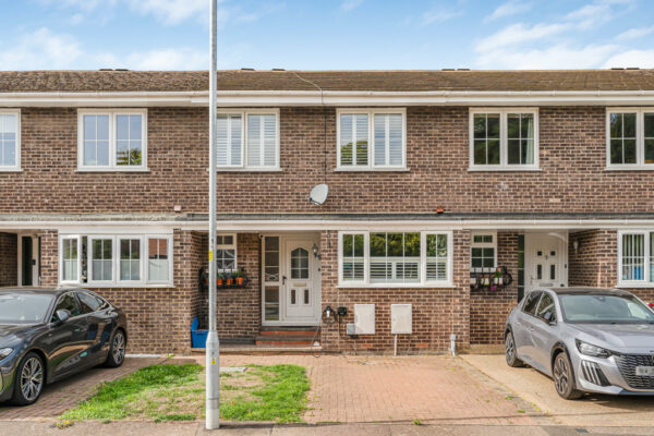 Waterdale, Hertford, SG13