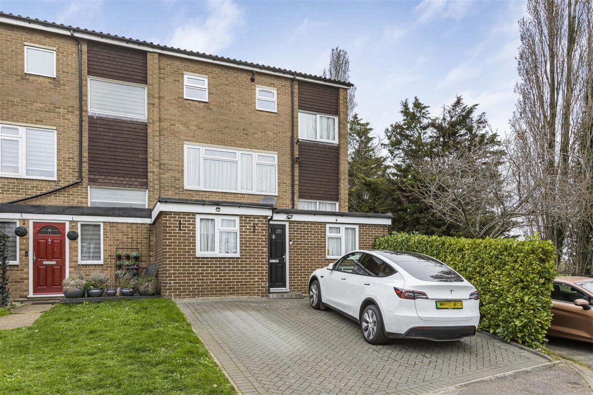 Temple Fields, Hertford, SG14