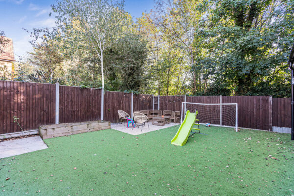 Halleys Ridge, Hertford, SG14