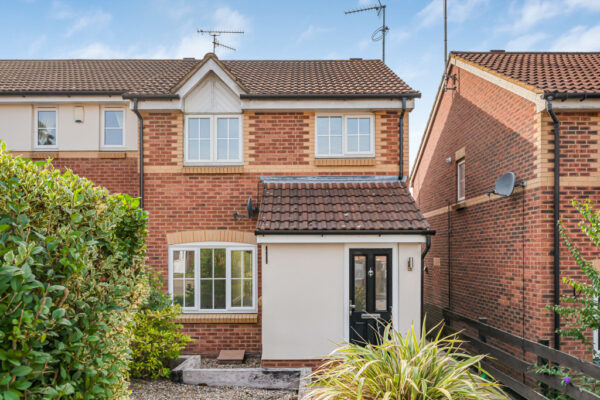 Badgers Close, Hertford, SG13