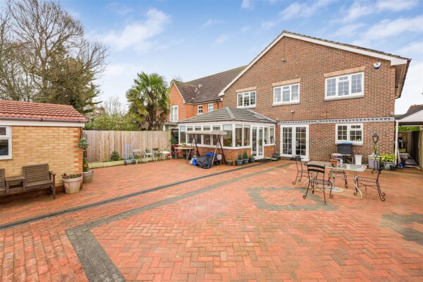 Bittern Close, Cheshunt, EN7