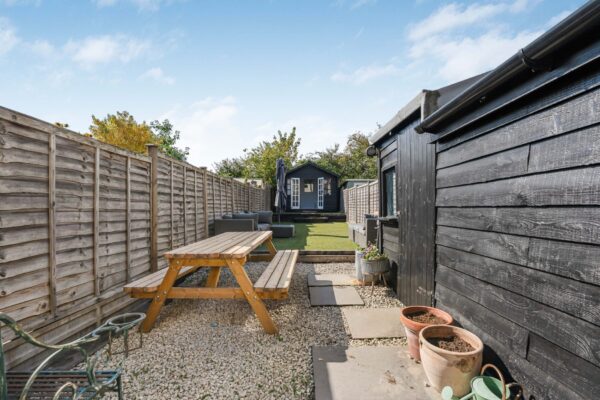 Railway Place, Hertford, SG13