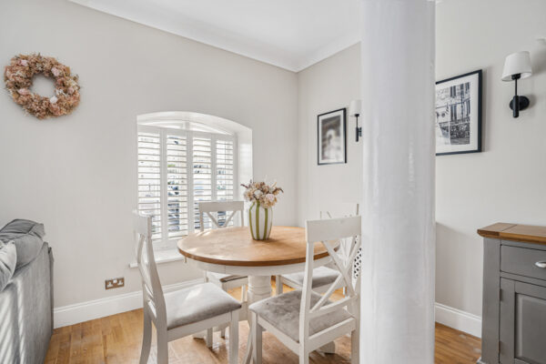 North Road, Hertford, SG14