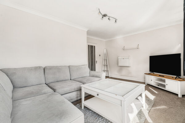 Westall Close, Hertford, SG13