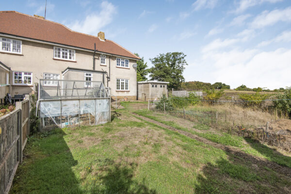 High Road, Waterford, SG14