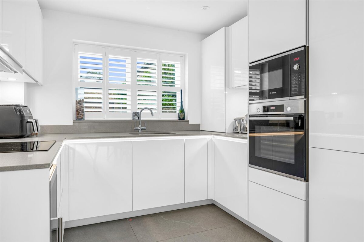 Bengeo Street, Hertford, SG14