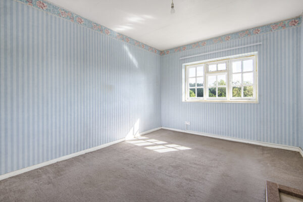 High Road, Waterford, SG14