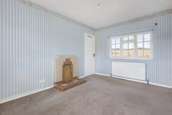 High Road, Waterford, SG14