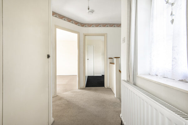 High Road, Waterford, SG14