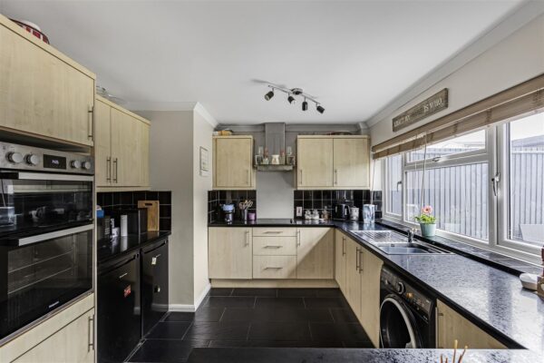 Temple Fields, Hertford, SG14