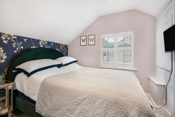 Mangrove Road, Hertford, SG13
