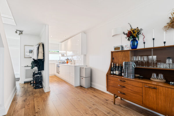 Queens Court, Hertford, SG13