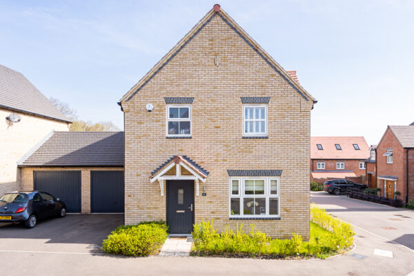 Dawkins Close, Puckeridge, SG11