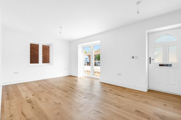 White Horse Mews, High Cross, SG11