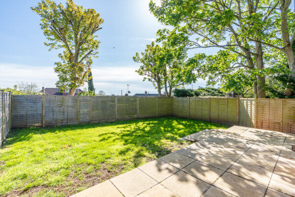 Grove Walk, Hertford, SG14