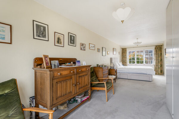 Fordwich Rise, Hertford, SG14